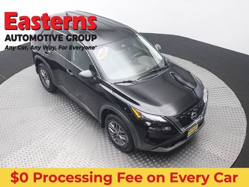 Used 2023 Nissan Rogue S AWD/4WD image 3