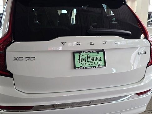 New 2026 Volvo XC90 B6 Ultra w/ Protection Package image 14
