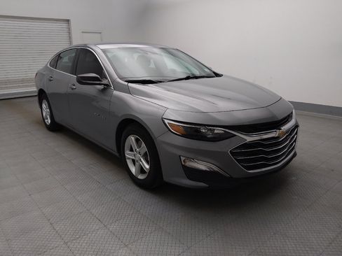 Used 2025 Chevrolet Malibu LS FWD image 13