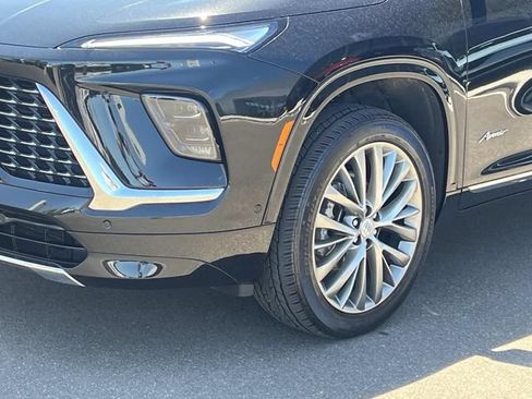 Used 2026 Buick Enclave Avenir w/ Super Cruise Package AWD/4WD image 63