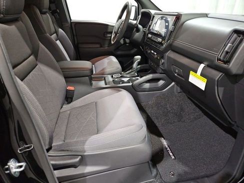 New 2026 Nissan Frontier SV w/ SV Convenience Package AWD/4WD image 17