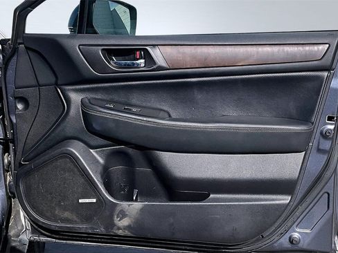 Used 2016 Subaru Outback 2.5i Limited image 15