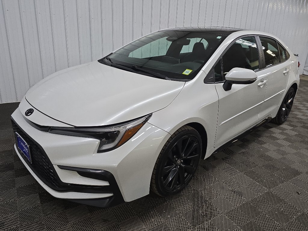 Used 2023 Toyota Corolla XSE FWD image 8