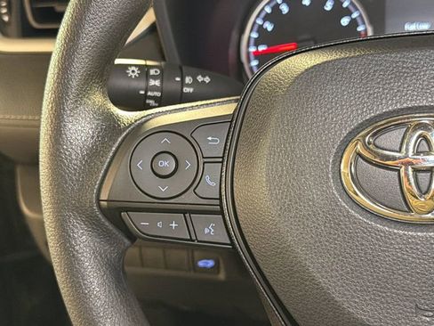 Used 2021 Toyota RAV4 XLE w/ Convenience Package image 25