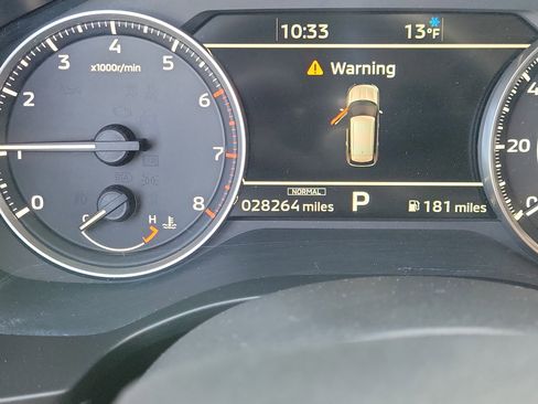 Used 2024 Mitsubishi Outlander SE image 25