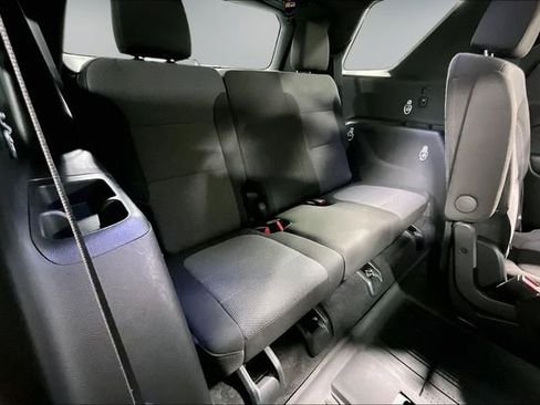Used 2023 Chevrolet Traverse LT w/ LPO, Floor Liner Package AWD/4WD image 25