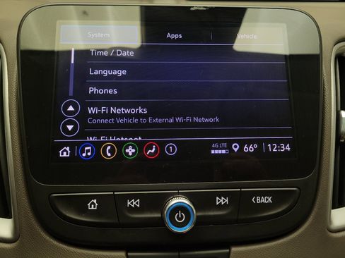Used 2022 Chevrolet Malibu LT w/ Leather Package FWD image 25
