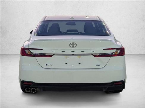 Used 2026 Toyota Camry SE image 6