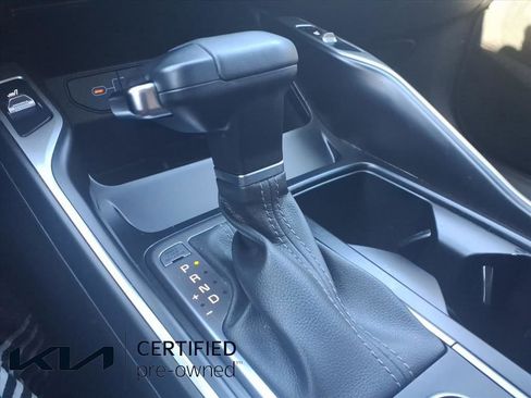 Certified 2025 Kia Sorento S image 15