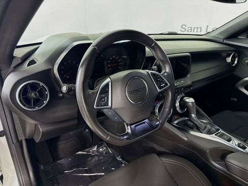 Used 2021 Chevrolet Camaro LT w/ RS Package image 9