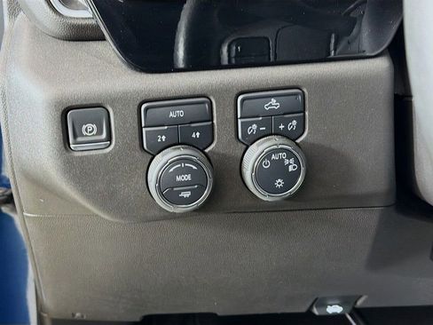 Used 2024 Chevrolet Silverado 1500 LT AWD/4WD image 29