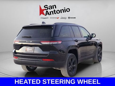 New 2025 Jeep Grand Cherokee Altitude RWD image 9