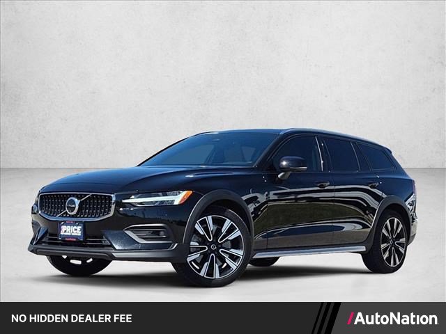 Used 2025 Volvo V60 B5 Cross Country Ultra w/ Protection Package Premier AWD/4WD image 1