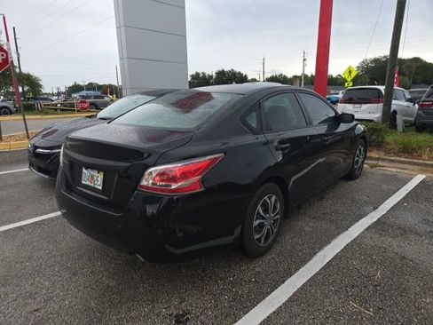 Used 2015 Nissan Altima 2.5 S FWD image 4