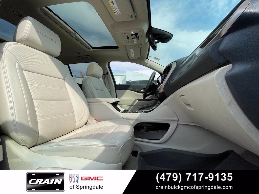 Used 2023 GMC Acadia Denali w/ Denali Ultimate Package FWD image 31