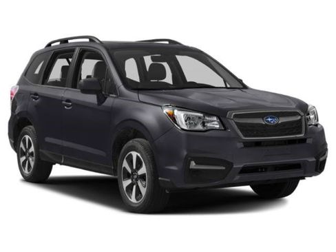 Used 2018 Subaru Forester 2.5i Premium AWD/4WD image 10