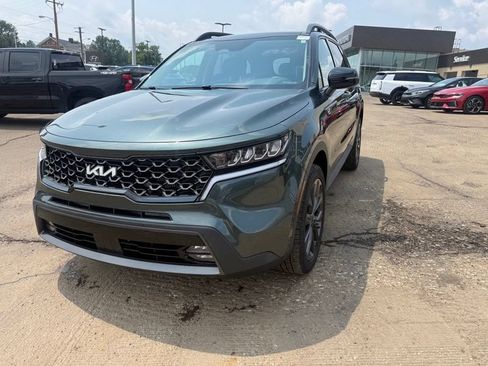 Certified 2023 Kia Sorento X-Line EX AWD/4WD image 3