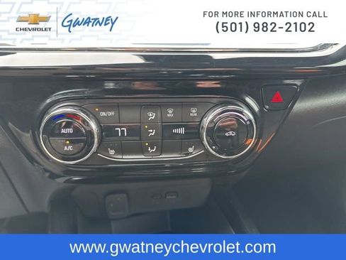 Used 2025 Chevrolet Trax RS w/ Driver Confidence Package image 18