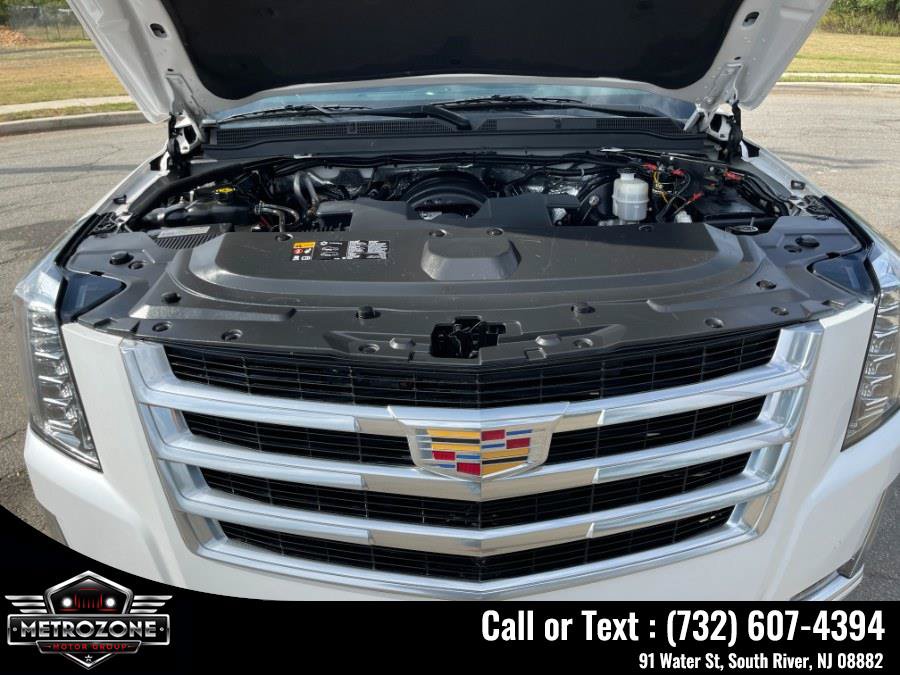 Used 2016 Cadillac Escalade 2WD image 12