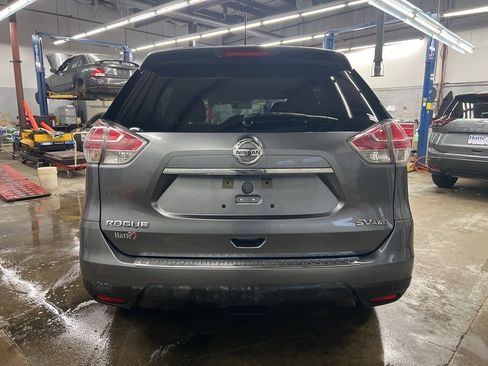 Used 2016 Nissan Rogue SV AWD/4WD image 4