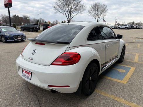 Used 2012 Volkswagen Beetle 2.0T image 9