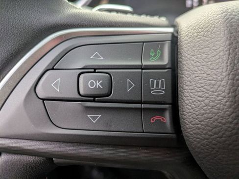 New 2025 Jeep Grand Cherokee L Altitude image 15