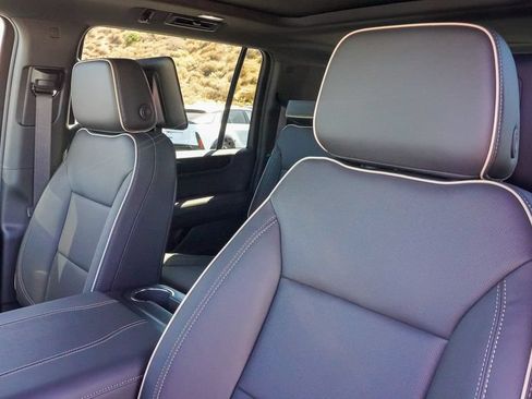 New 2026 GMC Yukon XL Elevation w/ Elevation Premium Package AWD/4WD image 16