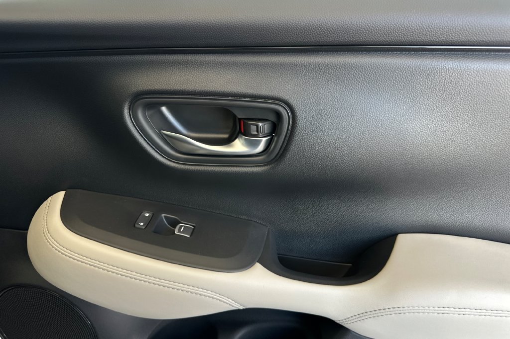 New 2027 Honda HR-V EX-L image 18