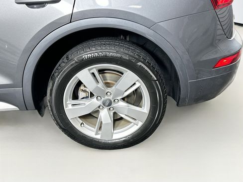 Used 2018 Audi Q5 2.0T Premium w/ Convenience Package image 11