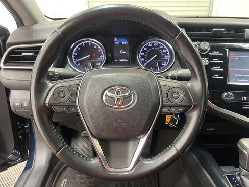 Used 2019 Toyota Camry SE FWD image 17