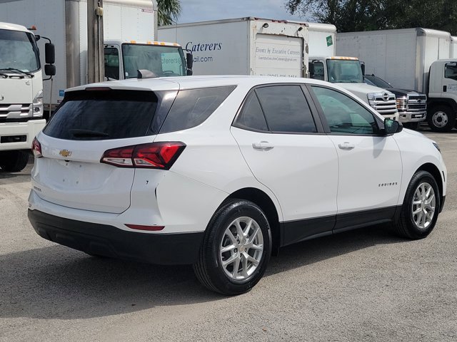 Used 2023 Chevrolet Equinox LS FWD image 3