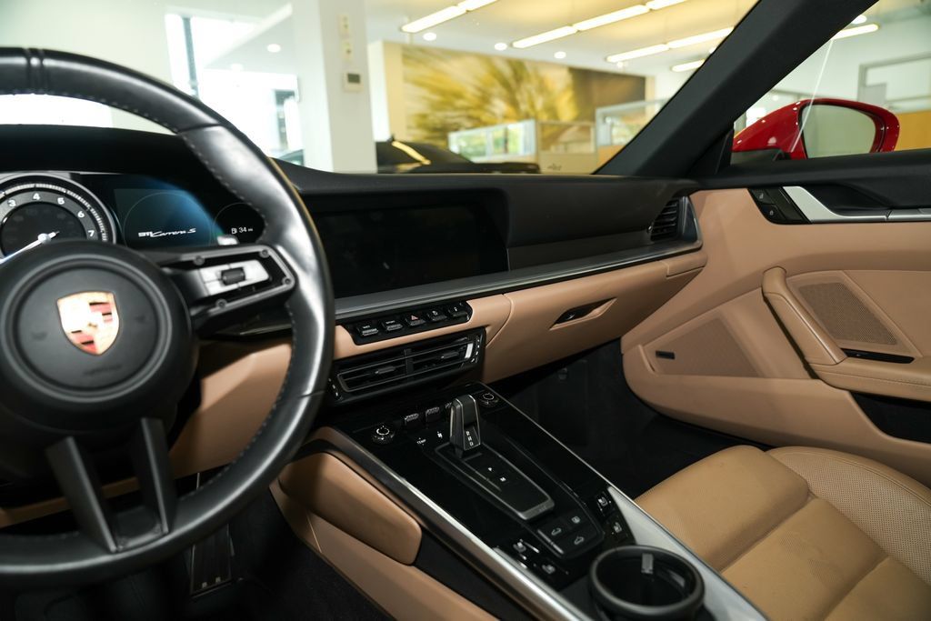 Used 2020 Porsche 911 Carrera S RWD image 41