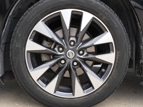 Used 2016 Nissan Sentra SR image 27