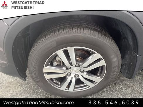 Used 2017 Honda Pilot EX-L image 4