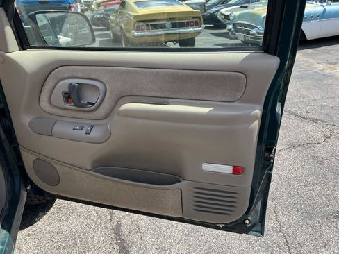 Used 1998 Chevrolet Silverado 1500 4x4 Extended Cab image 11