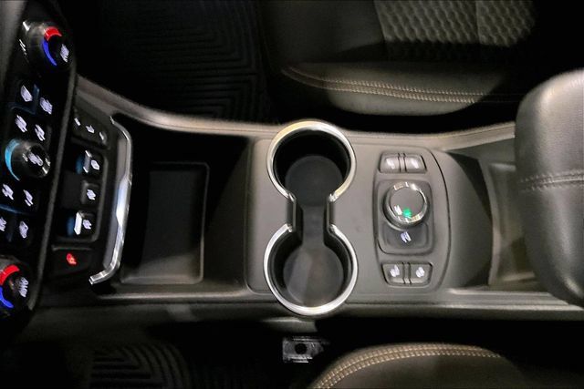 Used 2019 GMC Terrain SLE w/ Driver Convenience Package FWD image 33