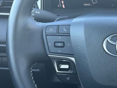 Certified 2025 Toyota Camry SE w/ Convenience Package image 27