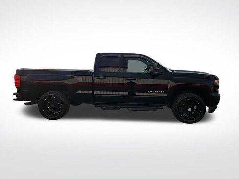 Used 2017 Chevrolet Silverado 1500 LT w/ All Star Edition AWD/4WD image 10