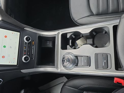 Used 2022 Ford Edge SEL w/ Convenience Package image 21