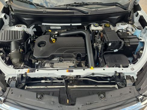 Used 2024 Chevrolet Equinox LT FWD image 32