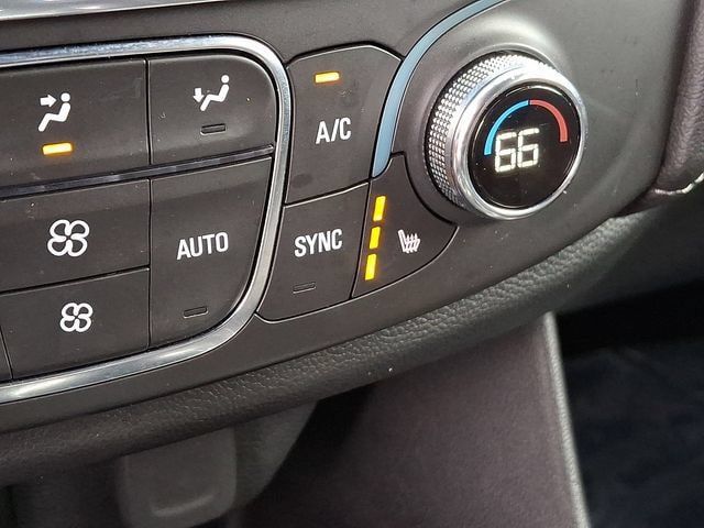 Used 2023 Chevrolet Traverse LT AWD/4WD image 35