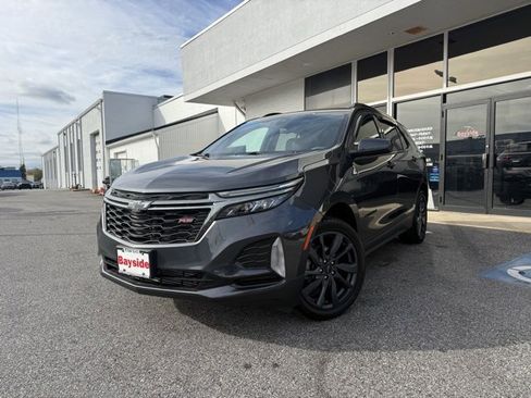 Used 2022 Chevrolet Equinox RS w/ LPO, Floor Liner Package image 7