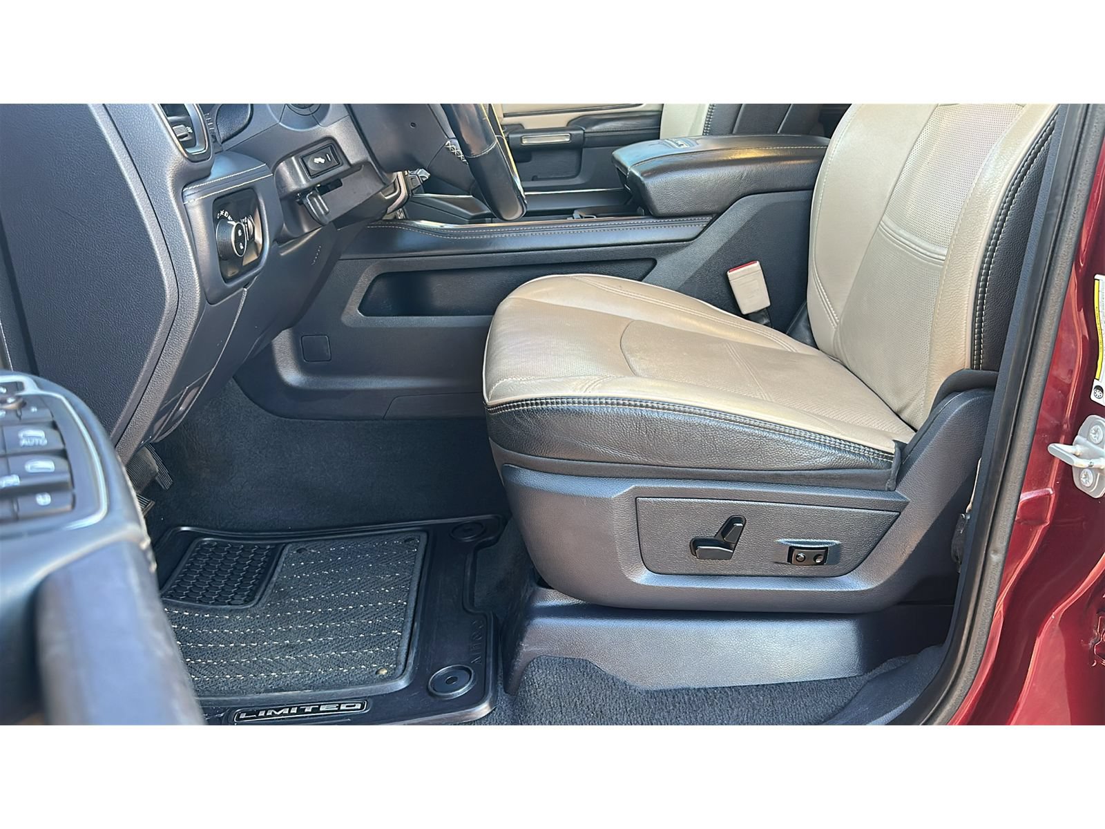 Used 2021 RAM 2500 Limited AWD/4WD image 12