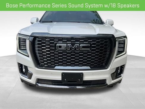 Used 2024 GMC Yukon XL Denali Ultimate AWD/4WD image 10