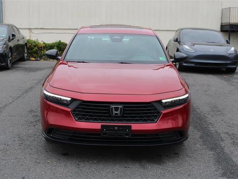 Used 2023 Honda Accord Sport image 3