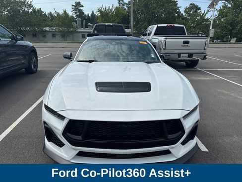 Used 2025 Ford Mustang GT Premium RWD image 3