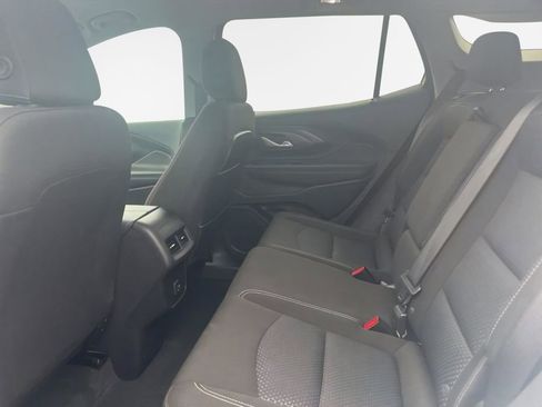 Used 2024 GMC Terrain SLE image 18