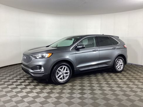 Used 2023 Ford Edge SEL w/ Convenience Package AWD/4WD image 5