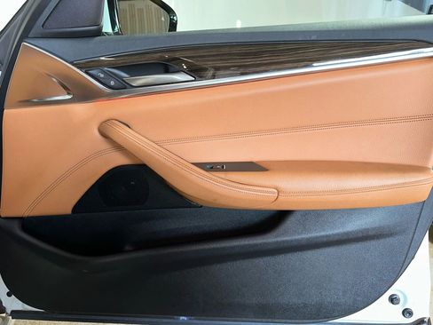 Used 2019 BMW 530i image 30