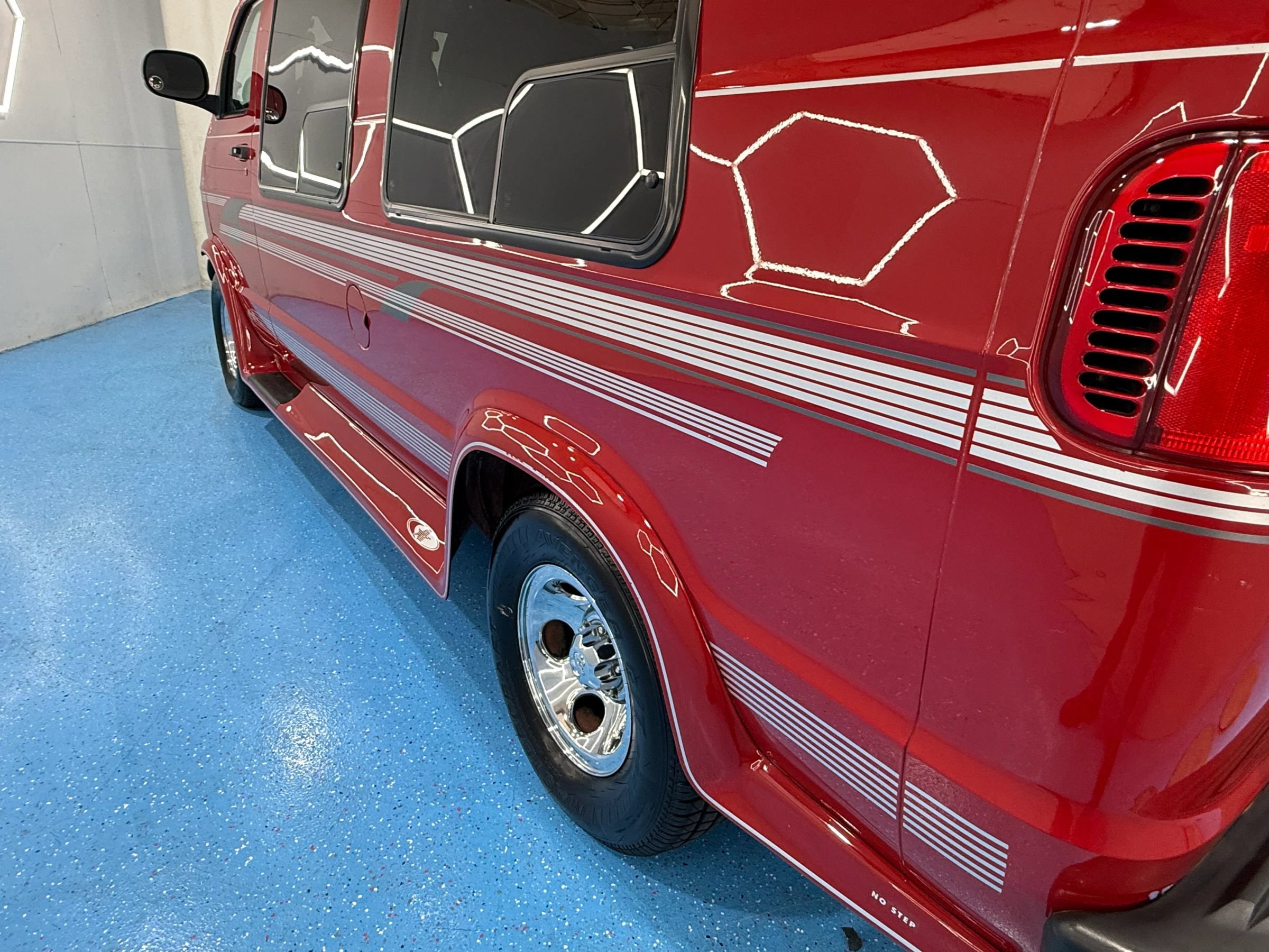 Used 2001 Dodge B1500 RWD image 7